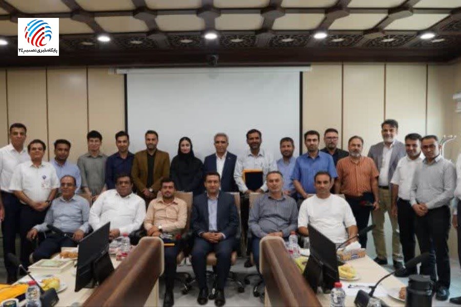 نشست خبری و تجلیل از خبرنگاران شهرستان‌های لامرد و مهر در پالایشگاه گاز پارسیان