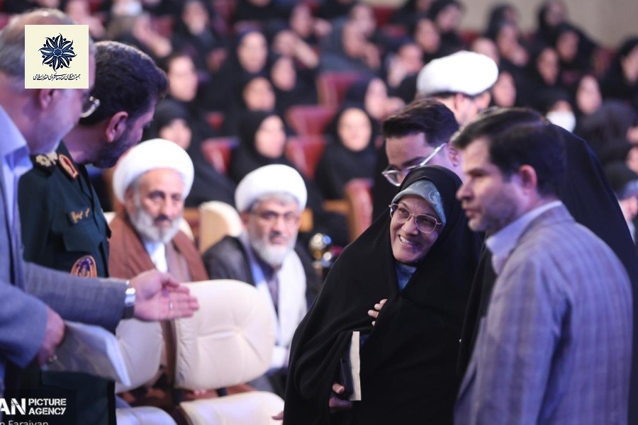 حضور زهره الهیان در گردهمایی بزرگ بسیج شهرداری تهران؛ تأکید بر تقویت «جهاد تبیین» در مدیریت شهری